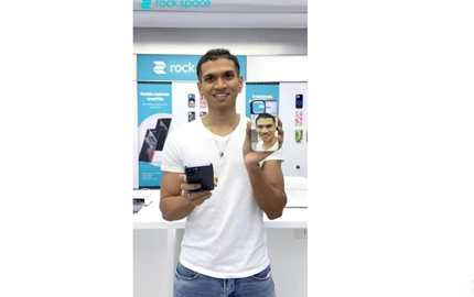 ¡Personaliza tu funda de teléfono con la máquina de transferencia de calor de Rock Space!